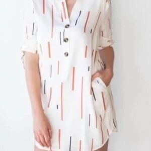 Lush White Tunic with Striped Pattern Medium